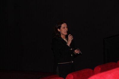 Prelekcja Anny Pyżewskiej podczas pokazu filmu w Białymstoku
