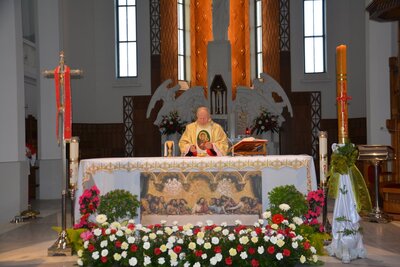 Msza święta w intencji Ofiar Katastrofy Smoleńskiej. Fot. Władysław Tokarski