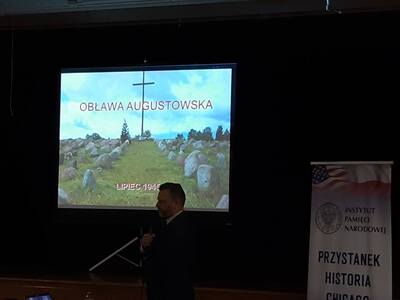 Dr Łukasz Lubicz-Łapiński wygłosił wykład „Obława Augustowska zwana Małym Katyniem”