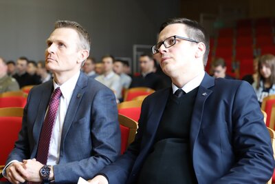 Od lewej: zastępca dyrektora BEN IPN dr Paweł Błażewicz oraz naczelnik OBEN IPN dr Paweł Warot