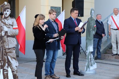 Magdalena Dzienis odczytała list dyrektora białostockiego oddziału IPN dr. hab. Piotra Kardeli