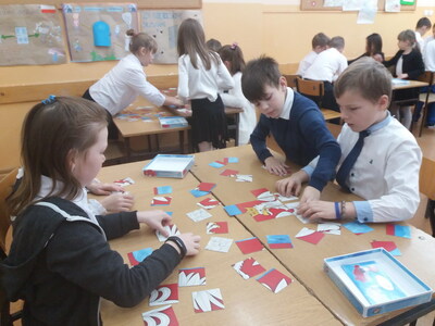 Zajęcia edukacyjne dla uczniów Szkoły Podstawowej w Korycinie z okazji Święta Szkoły