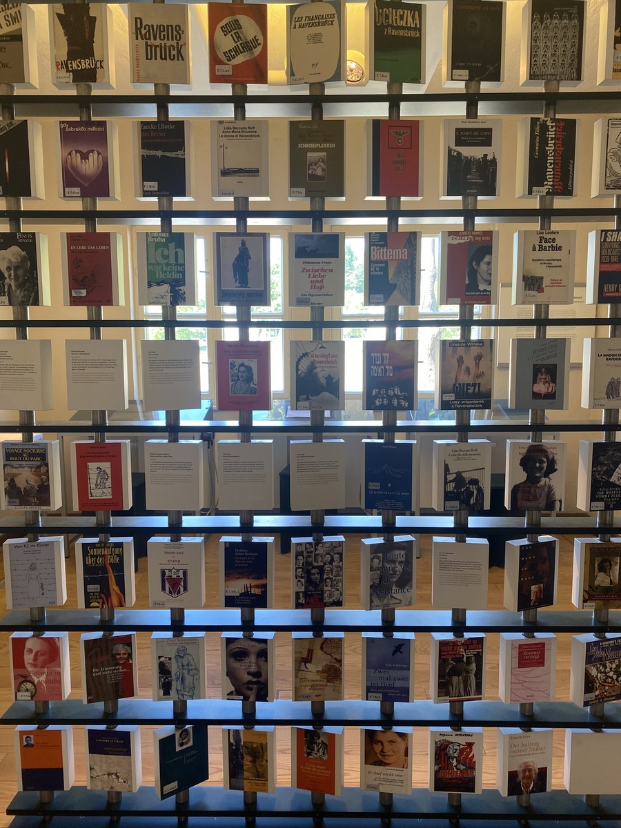 Wyjazd finalistów konkursu „W kręgu pamięci i prozy lagrowej więźniarek KL Ravensbrück” do Niemiec i odwiedzenie Miejsca Pamięci i Przestrogi Ravensbrück – 24-27 maja 2024, fot. Paula Prudziłowicz (IPN)