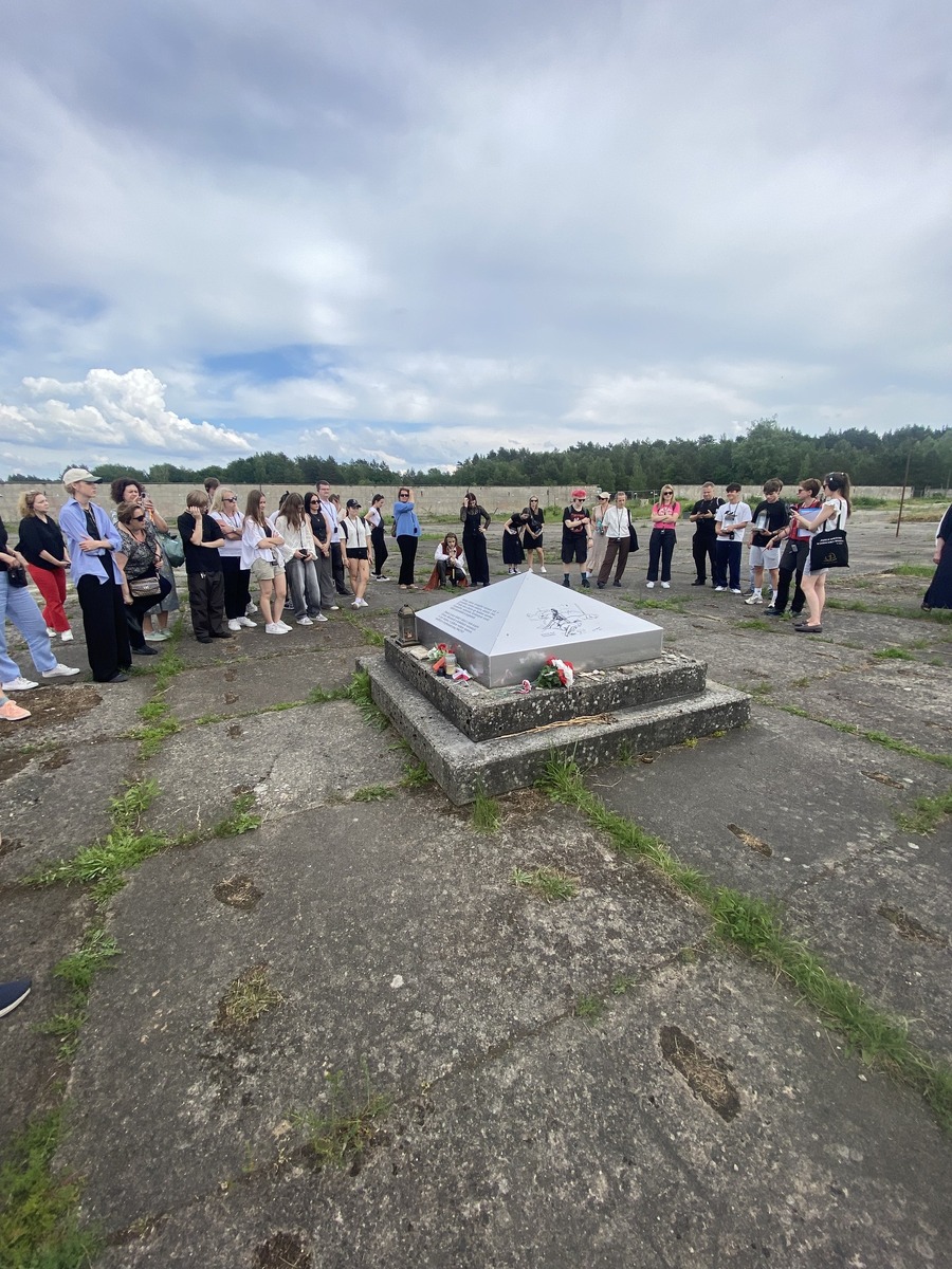 Wyjazd finalistów konkursu „W kręgu pamięci i prozy lagrowej więźniarek KL Ravensbrück” do Niemiec i odwiedzenie Miejsca Pamięci i Przestrogi Ravensbrück – 24-27 maja 2024, fot. Paula Prudziłowicz (IPN)