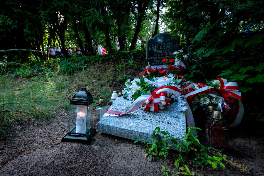 Wyjazd finalistów konkursu „W kręgu pamięci i prozy lagrowej więźniarek KL Ravensbrück” do Niemiec i odwiedzenie Miejsca Pamięci i Przestrogi Ravensbrück – 24-27 maja 2024, fot. Krzysztof Łojko (IPN)