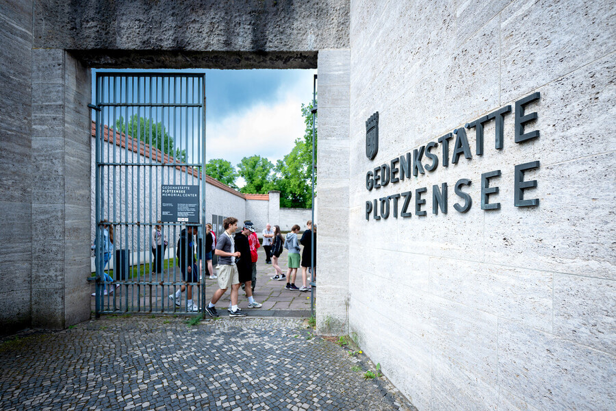 Wyjazd finalistów konkursu „W kręgu pamięci i prozy lagrowej więźniarek KL Ravensbrück” do Niemiec i odwiedzenie Miejsca Pamięci i Przestrogi Ravensbrück – 24-27 maja 2024, fot. Krzysztof Łojko (IPN)