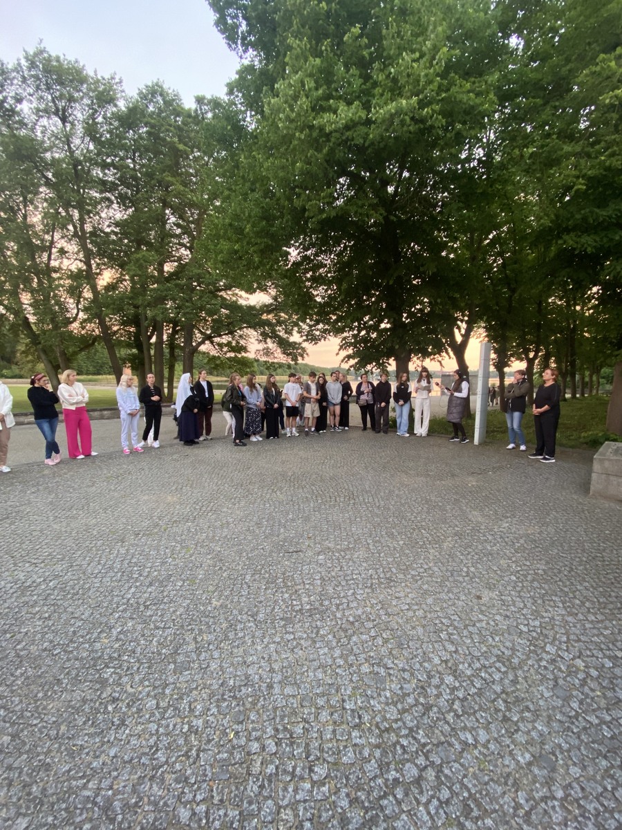 wyjazd finalistów konkursu „W kręgu pamięci i prozy lagrowej więźniarek KL Ravensbrück” do Niemiec i odwiedzenie Miejsca Pamięci i Przestrogi Ravensbrück – 24-27 maja 2024, fot. Paula Prudziłowicz (IPN)