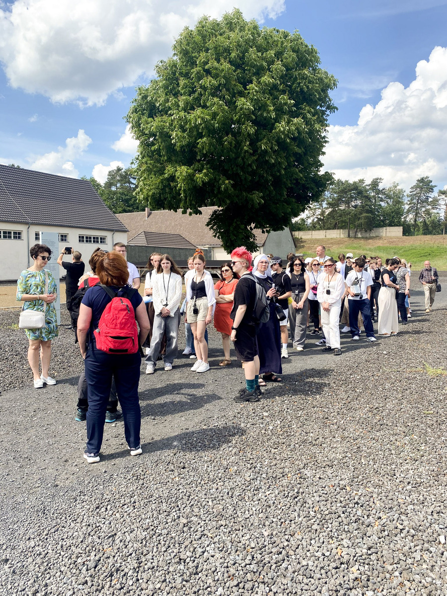 wyjazd finalistów konkursu „W kręgu pamięci i prozy lagrowej więźniarek KL Ravensbrück” do Niemiec i odwiedzenie Miejsca Pamięci i Przestrogi Ravensbrück – 24-27 maja 2024, fot. Paula Prudziłowicz (IPN)