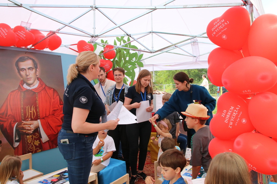 XVII Święto Dziękczynienia – 2 czerwca 2024, fot. Bartłomiej Gawrylczyk (IPN)