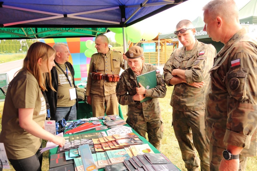 Patrol Szlakiem Służb Granicznych „Stulecie wierności Rzeczypospolitej" – 8 czerwca 2024, fot. Paula Prudziłowicz, Bartłomiej Gawrylczyk (IPN)