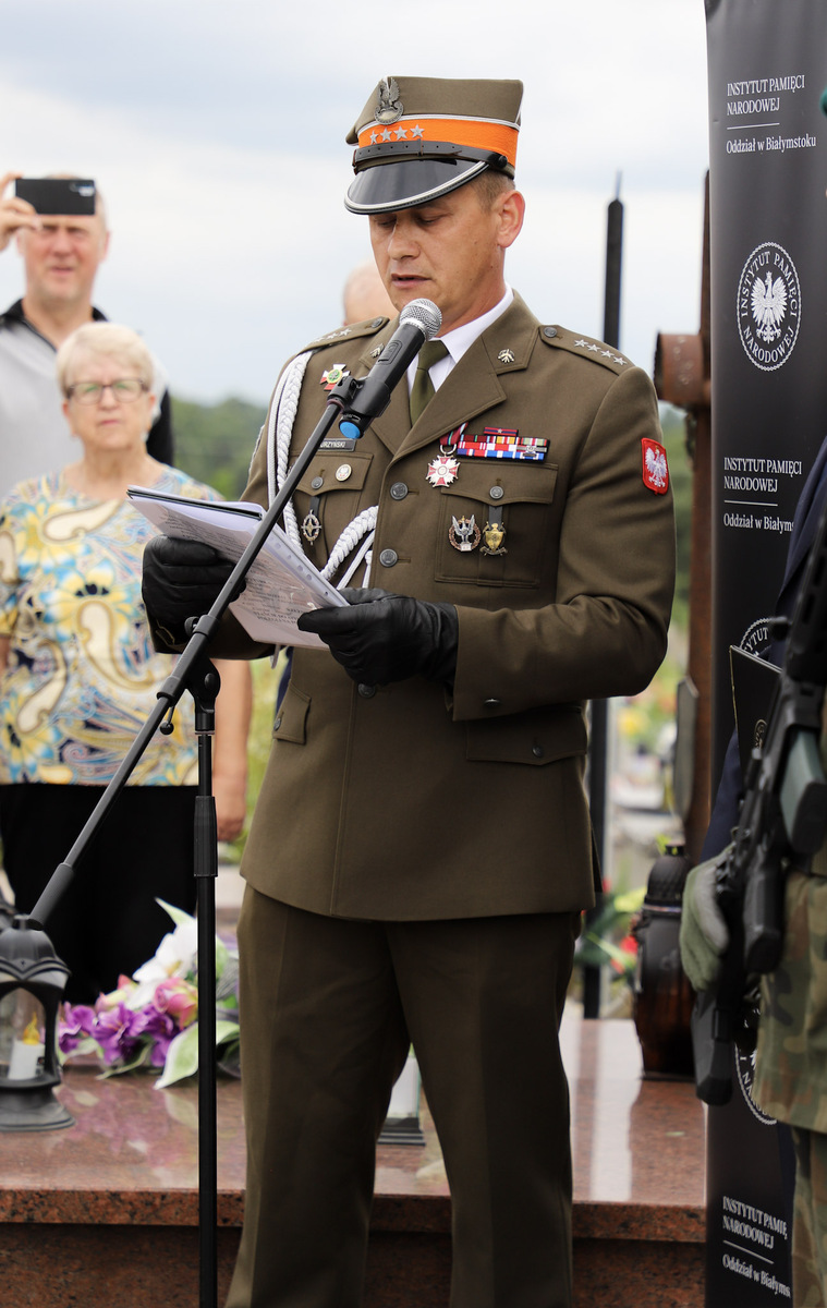 Uroczystość odsłonięcia i poświęcenia wyremontowanego nagrobka ks. kpt. Wiktora Gogolińskiego ps. „Wiktor” – 2 lipca 2024, fot. Paula Prudziłowicz (IPN)