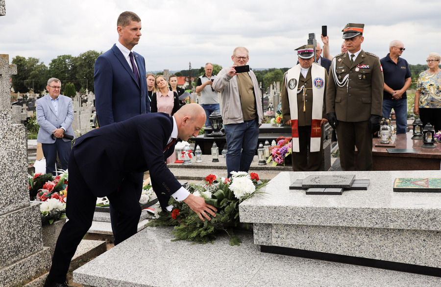 Uroczystość odsłonięcia i poświęcenia wyremontowanego nagrobka ks. kpt. Wiktora Gogolińskiego ps. „Wiktor” – 2 lipca 2024, fot. Paula Prudziłowicz (IPN)