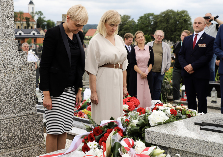 Uroczystość odsłonięcia i poświęcenia wyremontowanego nagrobka ks. kpt. Wiktora Gogolińskiego ps. „Wiktor” – 2 lipca 2024, fot. Paula Prudziłowicz (IPN)