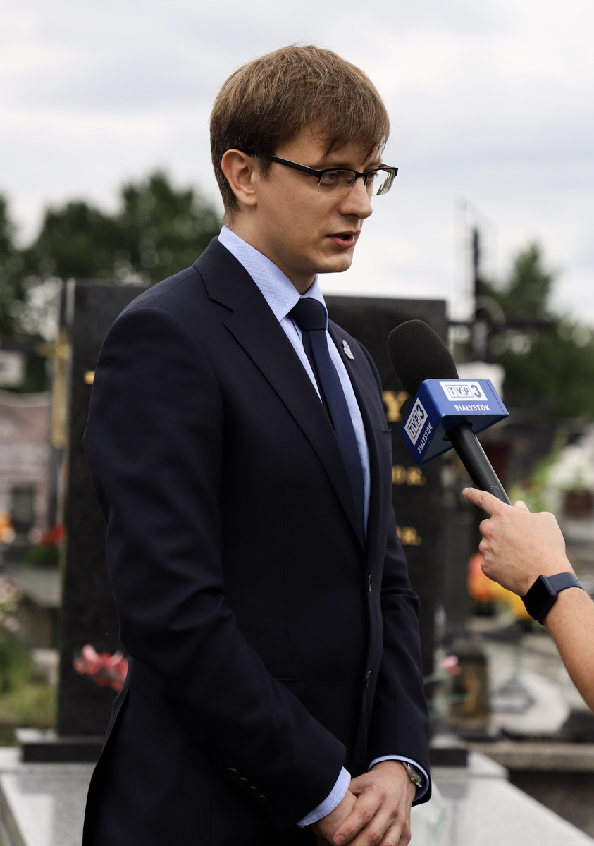 Uroczystość odsłonięcia i poświęcenia wyremontowanego nagrobka ks. kpt. Wiktora Gogolińskiego ps. „Wiktor” – 2 lipca 2024, fot. Paula Prudziłowicz (IPN)