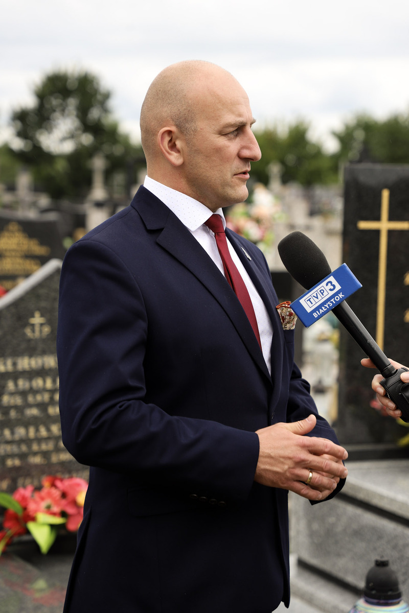 Uroczystość odsłonięcia i poświęcenia wyremontowanego nagrobka ks. kpt. Wiktora Gogolińskiego ps. „Wiktor” – 2 lipca 2024, fot. Paula Prudziłowicz (IPN)