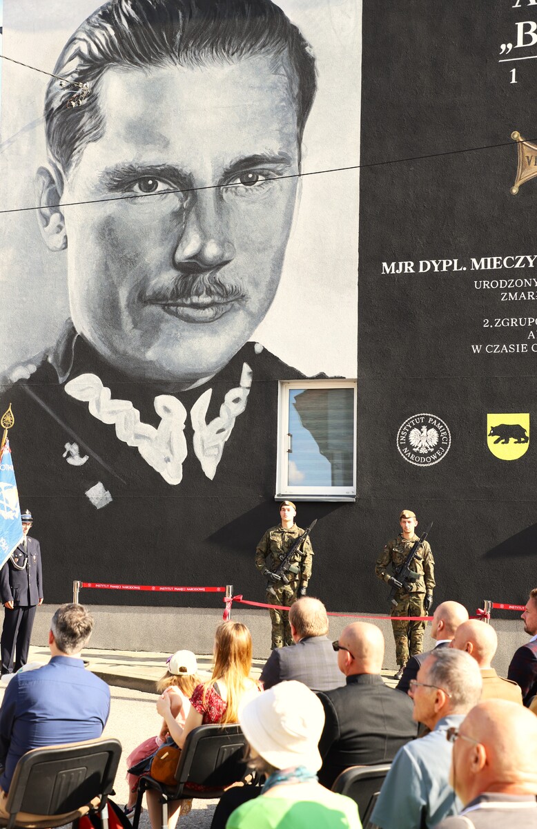 Odsłonięcie muralu mjr. dypl. Mieczysława Potockiego „Węgielnego” w Goniądzu – 4 lipca 2024, fot. Paula Prudziłowicz (IPN)