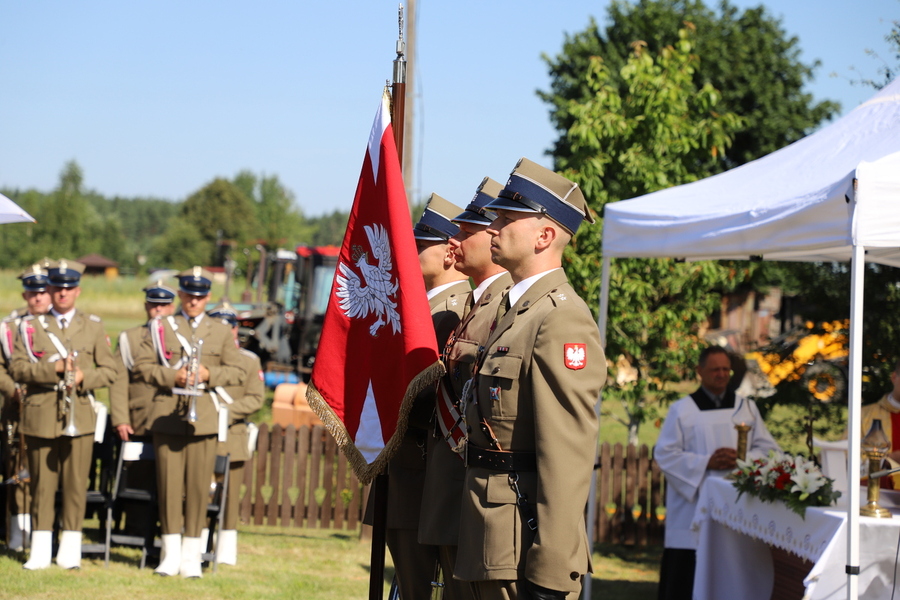 Uroczyste obchody 80. rocznicy operacji „Ostra Brama”. Ceremonia składania wieńców w kwaterze poległych żołnierzy Armii Krajowej w Skorbucianach – 6 lipca 2024, fot. Paula Prudziłowicz (IPN)