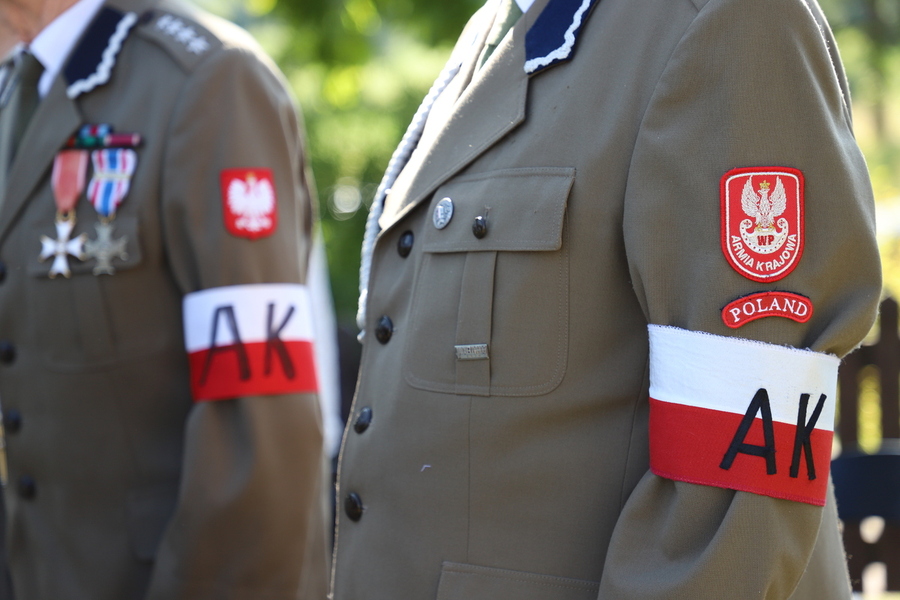 Uroczyste obchody 80. rocznicy operacji „Ostra Brama”. Ceremonia składania wieńców w kwaterze poległych żołnierzy Armii Krajowej w Skorbucianach – 6 lipca 2024, fot. Paula Prudziłowicz (IPN)