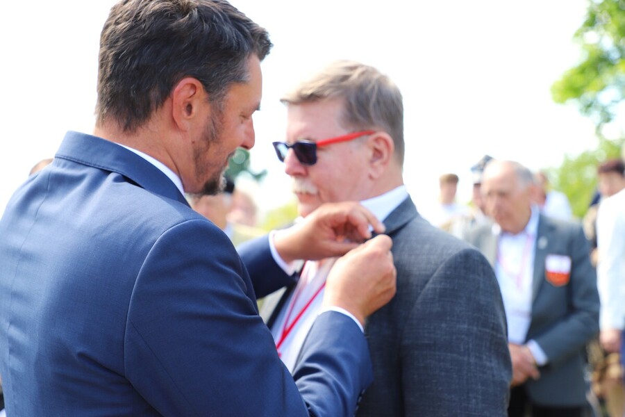 Uroczyste obchody 80. rocznicy operacji „Ostra Brama”. Ceremonia składania wieńców w kwaterze poległych żołnierzy Armii Krajowej w Skorbucianach – 6 lipca 2024, fot. Paula Prudziłowicz (IPN)