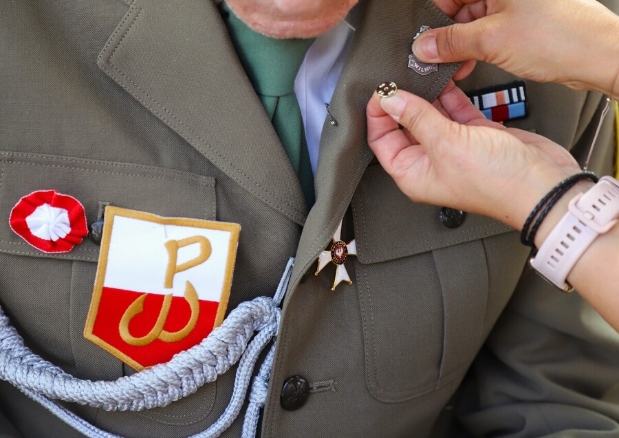 Uroczyste obchody 80. rocznicy operacji „Ostra Brama”. Ceremonia składania wieńców w kwaterze poległych żołnierzy Armii Krajowej w Skorbucianach – 6 lipca 2024, fot. Paula Prudziłowicz (IPN)