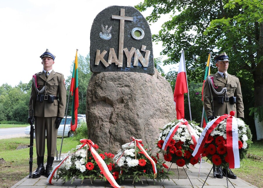 Uroczyste obchody 80. rocznicy operacji „Ostra Brama”. Ceremonia składania wieńców w Boguszach – 6 lipca 2024, fot. Paula Prudziłowicz (IPN)
