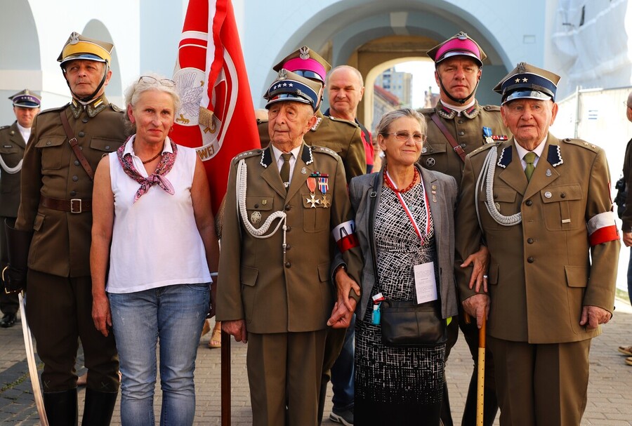 Uroczyste obchody 80. rocznicy operacji „Ostra Brama”. Ceremonia składania wieńców na Cmentarzu na Rossie – 7 lipca 2024, fot. Paula Prudziłowicz (IPN)