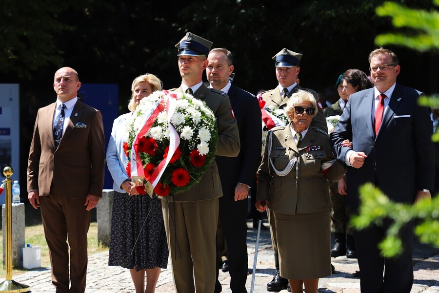 Uroczyste obchody 80. rocznicy operacji „Ostra Brama”. Ceremonia składania wieńców na Cmentarzu na Rossie – 7 lipca 2024, fot. Paula Prudziłowicz (IPN)