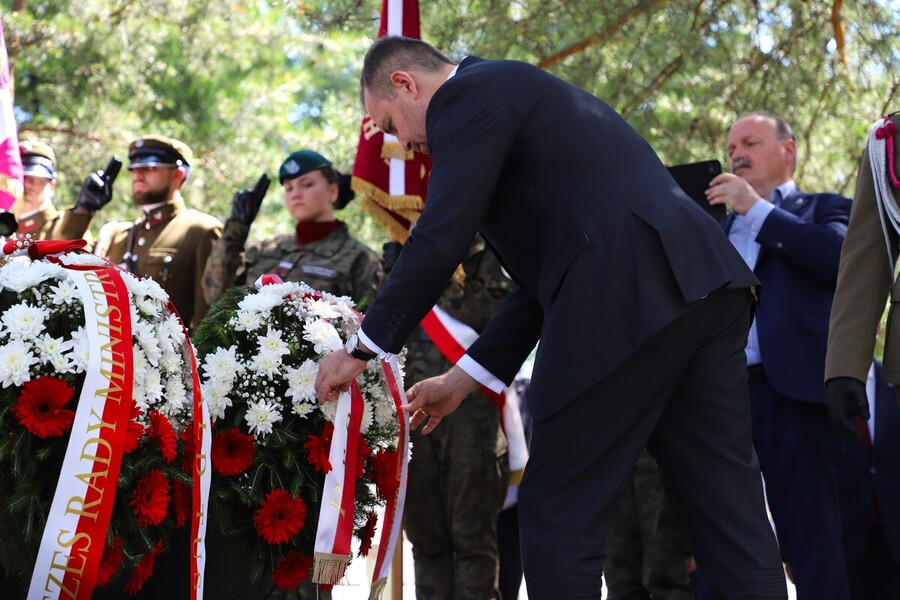 Uroczyste obchody 80. rocznicy operacji „Ostra Brama”. Ceremonia składania wieńców na Cmentarzu na Rossie – 7 lipca 2024, fot. Paula Prudziłowicz (IPN)