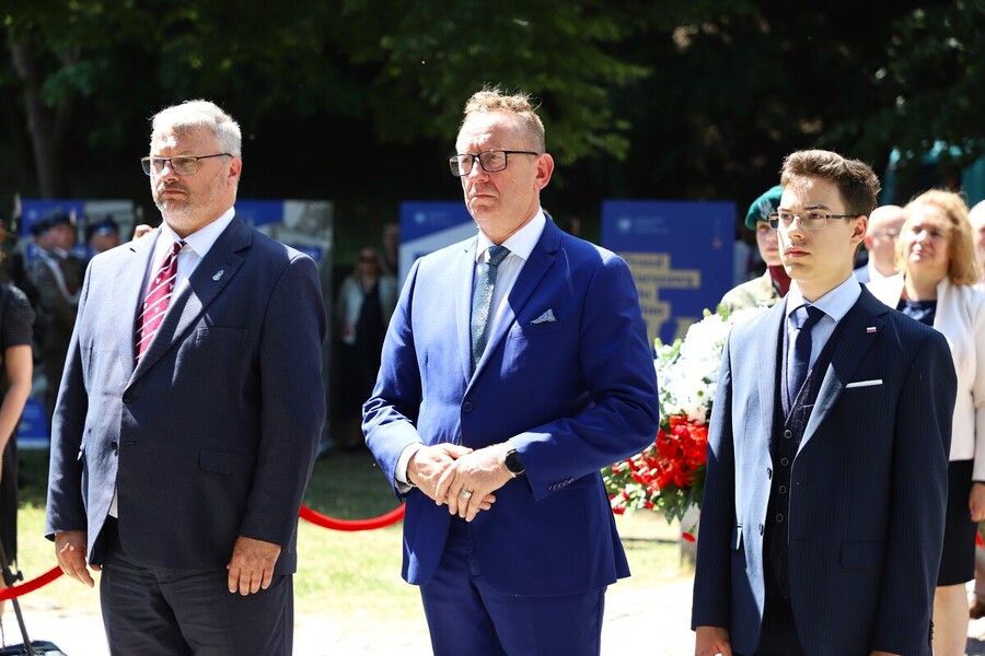 Uroczyste obchody 80. rocznicy operacji „Ostra Brama”. Ceremonia składania wieńców na Cmentarzu na Rossie – 7 lipca 2024, fot. Paula Prudziłowicz (IPN)
