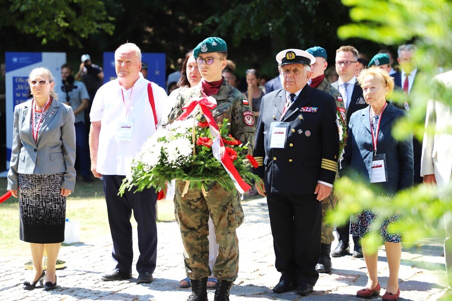 Uroczyste obchody 80. rocznicy operacji „Ostra Brama”. Ceremonia składania wieńców na Cmentarzu na Rossie – 7 lipca 2024, fot. Paula Prudziłowicz (IPN)