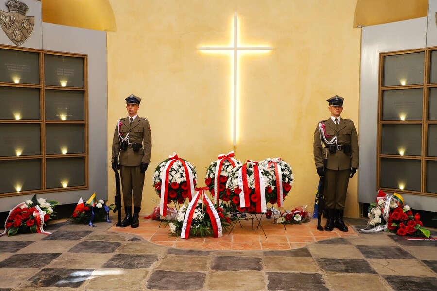 Uroczyste obchody 80. rocznicy operacji „Ostra Brama”. Ceremonia składania wieńców na Cmentarzu na Rossie – 7 lipca 2024, fot. Paula Prudziłowicz (IPN)