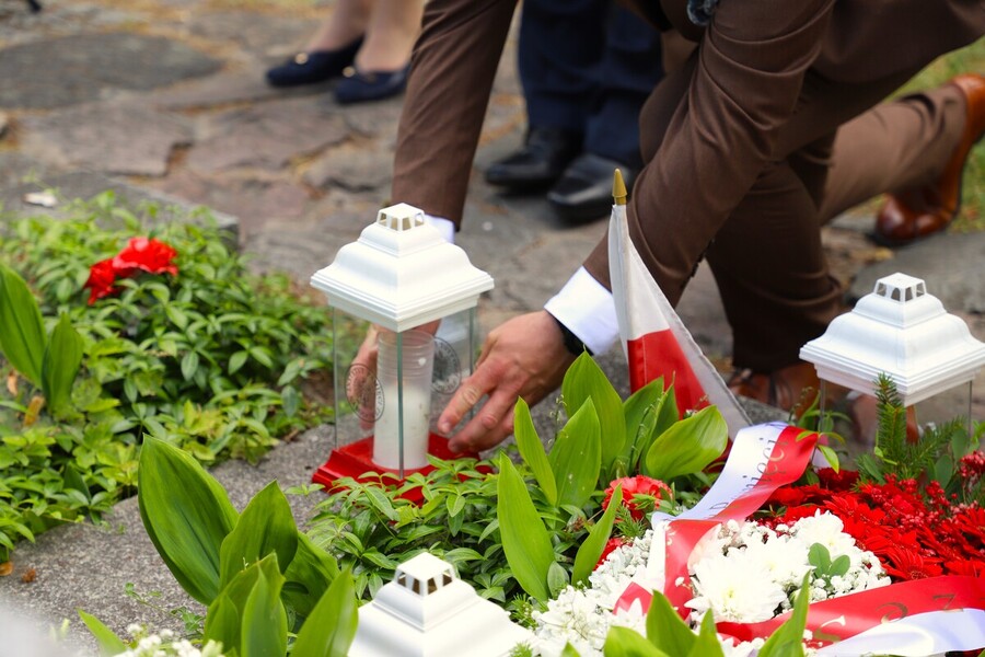 Uroczyste obchody 80. rocznicy operacji „Ostra Brama”. Ceremonia składania wieńców na Cmentarzu na Rossie – 7 lipca 2024, fot. Paula Prudziłowicz (IPN)