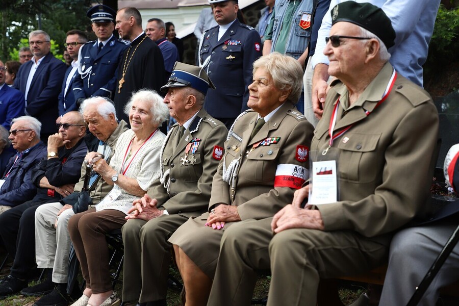 Uroczyste obchody 80. rocznicy operacji „Ostra Brama”. Uroczystości na cmentarzu w Kalwarii Wileńskiej oraz Kolonii Wileńskiej – 8 lipca 2024, fot. Paula Prudziłowicz (IPN)