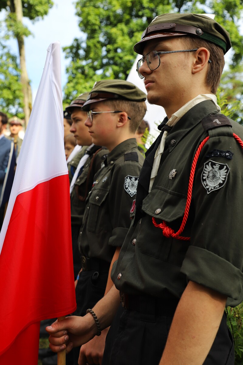 Uroczyste obchody 80. rocznicy operacji „Ostra Brama”. Uroczystości na cmentarzu w Kalwarii Wileńskiej oraz Kolonii Wileńskiej – 8 lipca 2024, fot. Paula Prudziłowicz (IPN)