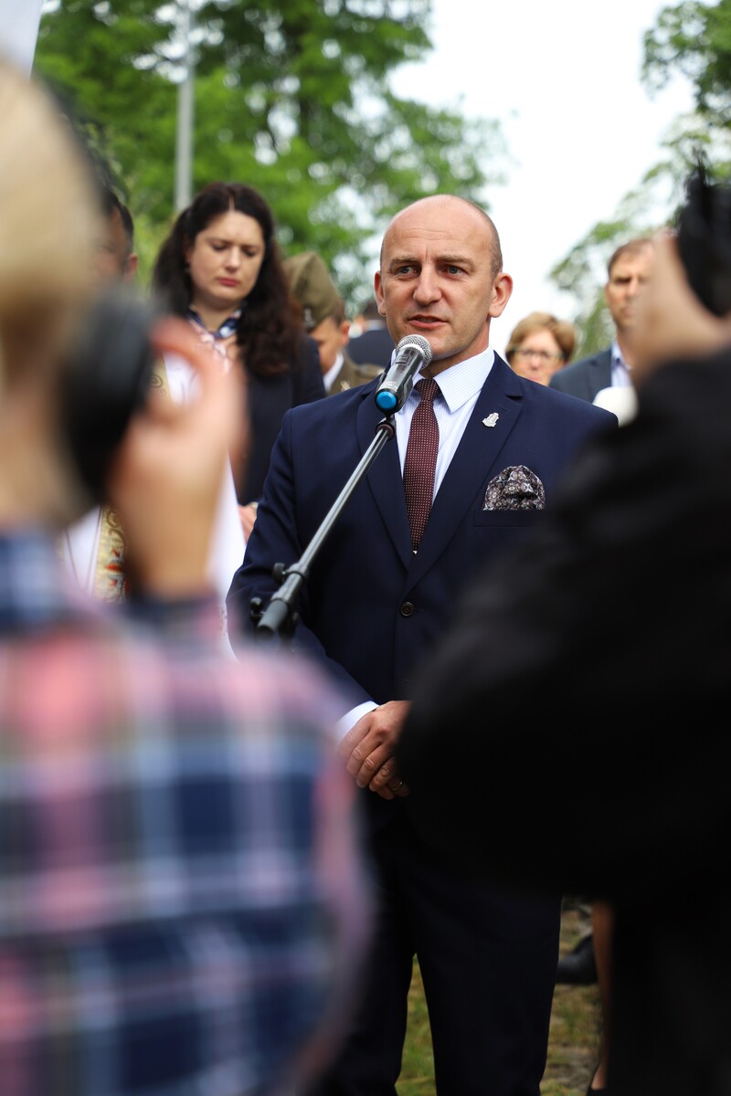 Uroczyste obchody 80. rocznicy operacji „Ostra Brama”. Uroczystości na cmentarzu w Kalwarii Wileńskiej oraz Kolonii Wileńskiej – 8 lipca 2024, fot. Paula Prudziłowicz (IPN)