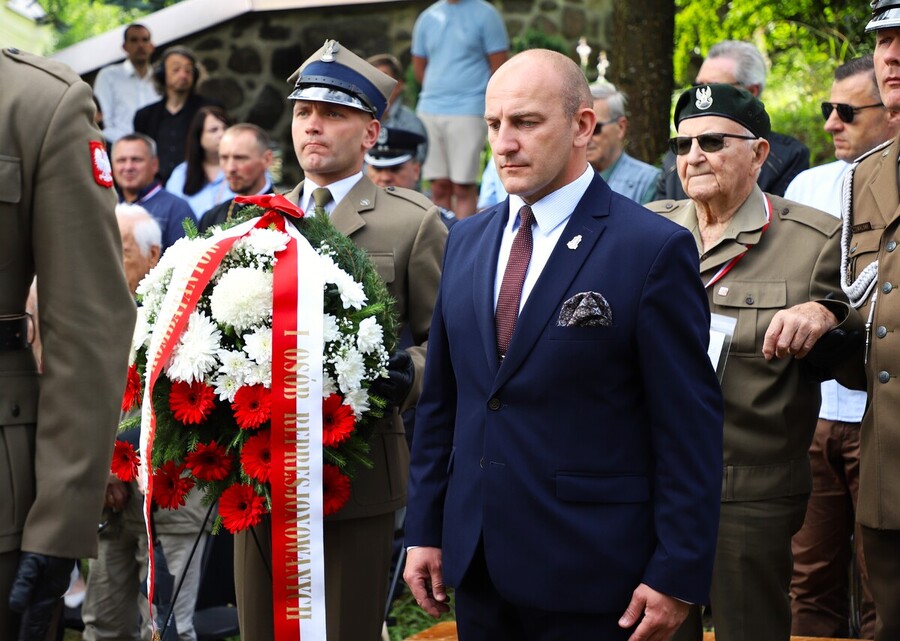 Uroczyste obchody 80. rocznicy operacji „Ostra Brama”. Uroczystości na cmentarzu w Kalwarii Wileńskiej oraz Kolonii Wileńskiej – 8 lipca 2024, fot. Paula Prudziłowicz (IPN)