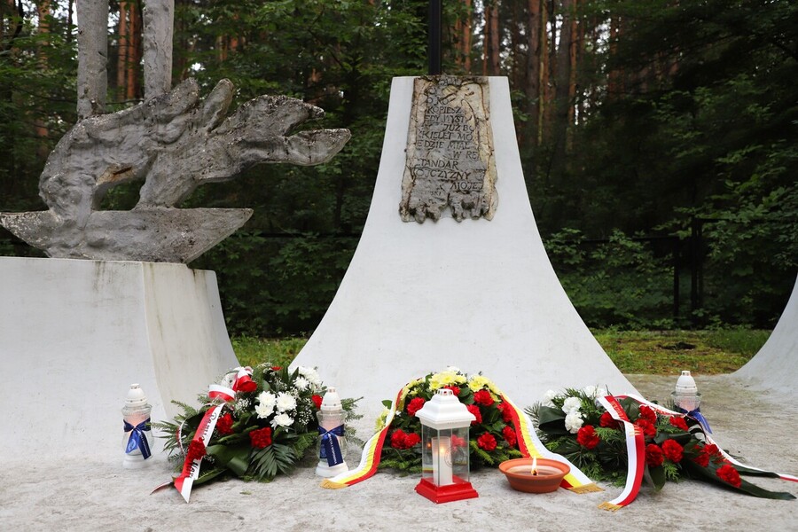Uroczystość upamiętniająca 81.rocznicę masowych egzekucji w Lesie Bacieczkowskim – 15 lipca 2024, fot. Paula Prudziłowicz