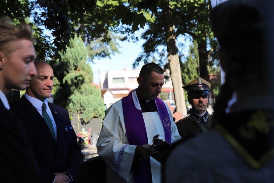 Uroczyste oznaczenie i poświęcenie wyremontowanego grobu śp. mjr. Aleksandra Komara – 13 sierpnia 2024, fot. Katarzyna Dojs (IPN)