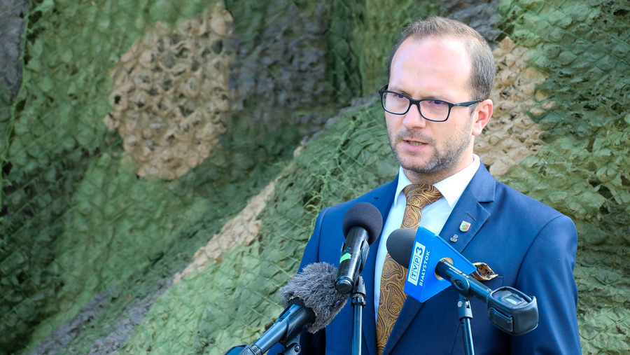 Uroczyste odsłonięcie i poświęcenie wyremontowanego pomnika Armii Krajowej w Dąbrowie Białostockiej – 27 września 2024, fot. Paula Prudziłowicz (IPN)