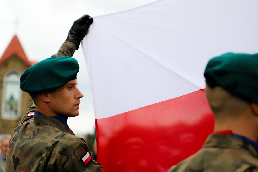 Uroczyste odsłonięcie i poświęcenie wyremontowanego pomnika Armii Krajowej w Dąbrowie Białostockiej – 27 września 2024, fot. Paula Prudziłowicz (IPN)