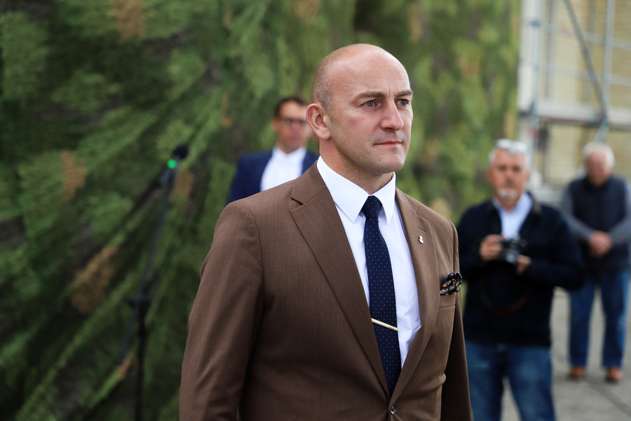 Uroczyste odsłonięcie i poświęcenie wyremontowanego pomnika Armii Krajowej w Dąbrowie Białostockiej – 27 września 2024, fot. Paula Prudziłowicz (IPN)