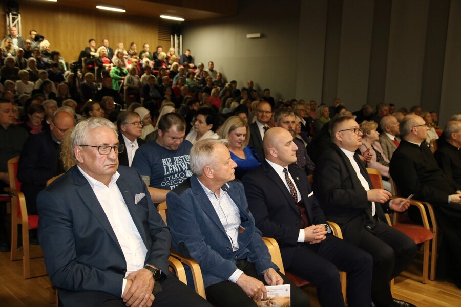 Spektakl pt. „Rozżarzone węgle miłości”, upamiętniający 40. rocznicę zamordowania bł. ks. Jerzego Popiełuszki – 8 października 2024, fot. Wioleta Wróbel (IPN)