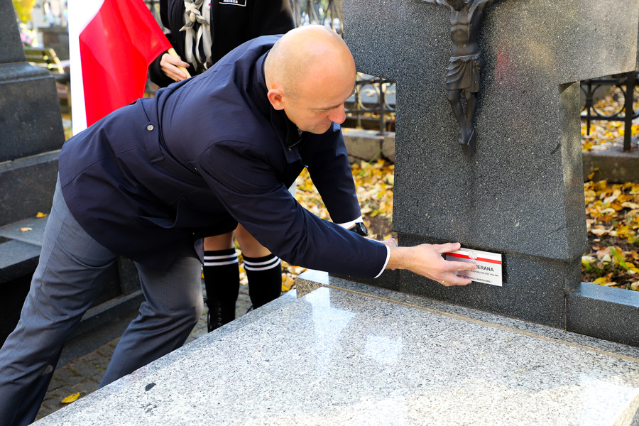Uroczyste oznaczenie i poświęcenie odnowionego grobu ks. ppłk. dr. Mieczysława Paszkiewicza, wpisanego do ewidencji grobów weteranów walk o wolność i niepodległość Polski – 18 października 2024, fot. Katarzyna Dojs (IPN)
