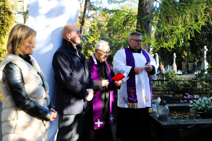 Uroczyste oznaczenie i poświęcenie odnowionego grobu ks. ppłk. dr. Mieczysława Paszkiewicza, wpisanego do ewidencji grobów weteranów walk o wolność i niepodległość Polski – 18 października 2024, fot. Katarzyna Dojs (IPN)