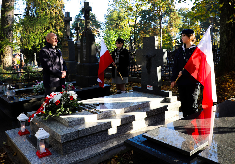 Uroczyste oznaczenie i poświęcenie odnowionego grobu ks. ppłk. dr. Mieczysława Paszkiewicza, wpisanego do ewidencji grobów weteranów walk o wolność i niepodległość Polski – 18 października 2024, fot. Katarzyna Dojs (IPN)