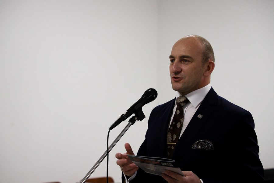 Otwarcie wystawy pt. „Dekalog Księdza Jerzego” z okazji 40. rocznicy męczeńskiej śmierci bł. ks. Jerzego Popiełuszki w Domu Polskim w Budapeszcie – 10 listopada 2024, fot. Paula Prudziłowicz (IPN)