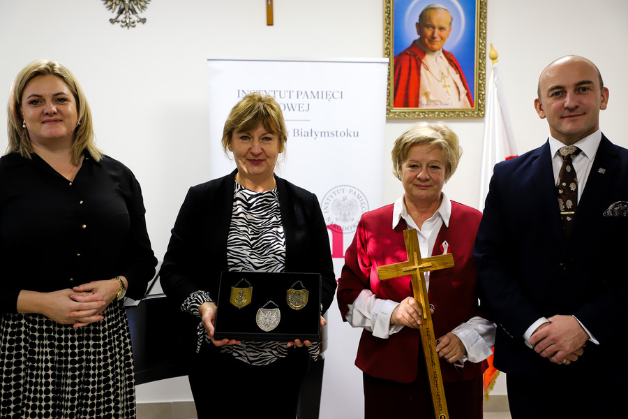 Otwarcie wystawy pt. „Dekalog Księdza Jerzego” z okazji 40. rocznicy męczeńskiej śmierci bł. ks. Jerzego Popiełuszki w Domu Polskim w Budapeszcie – 10 listopada 2024, fot. Paula Prudziłowicz (IPN)