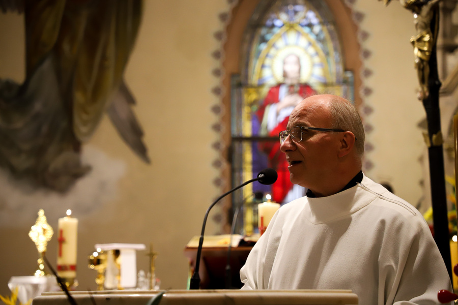 Otwarcie wystawy pt. „Dekalog Księdza Jerzego” z okazji 40. rocznicy męczeńskiej śmierci bł. ks. Jerzego Popiełuszki w Domu Polskim w Budapeszcie – 10 listopada 2024, fot. Paula Prudziłowicz (IPN)