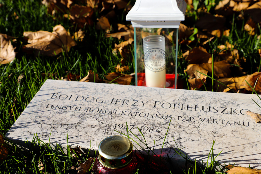 Otwarcie wystawy pt. „Dekalog Księdza Jerzego” z okazji 40. rocznicy męczeńskiej śmierci bł. ks. Jerzego Popiełuszki w Domu Polskim w Budapeszcie – 10 listopada 2024, fot. Paula Prudziłowicz (IPN)