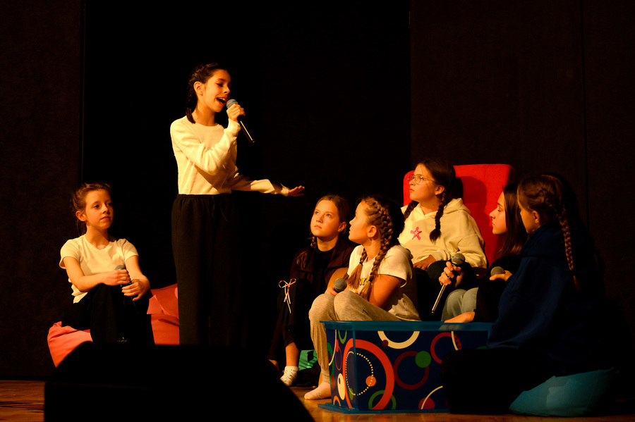 Spektakl Muzyczny „Kartka z tamtych dni- słowem i dźwiękiem dla Niepodległej" – 10 listopada 2024, fot. Andrzej Janiuk